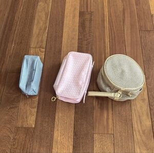 lot of 3 cosmetic bags